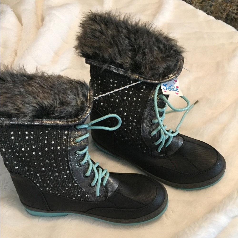 Girl boots